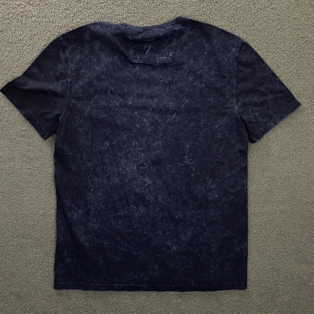 John Varvatos Enzo Crew T-shirt Mens Medium Navy Blue Washed Marble Grunge NWT - Picture 9 of 13
